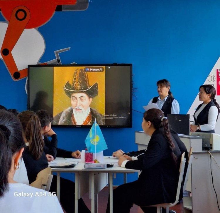 оғамдық және саяси қайраткерлердің қызметі арқылы Қазақстанның ұлттық мүдделері. Жеті жарғы.